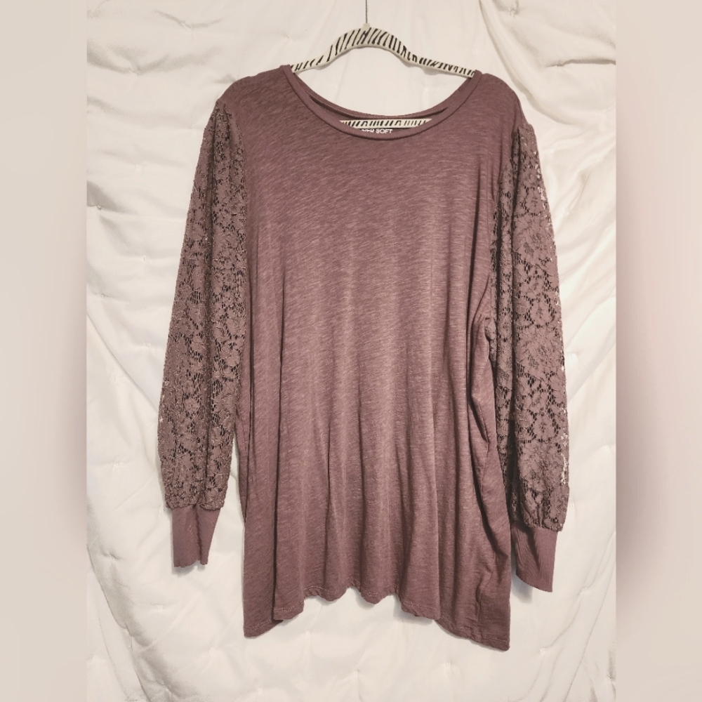 Torrid  Lace Sleeve Top - Mauve